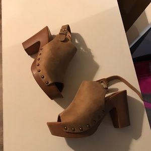 Qupid Chunk Heels